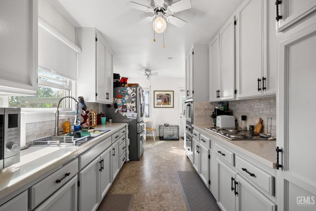 109 Myrtle Street, Bakersfield, CA 93304