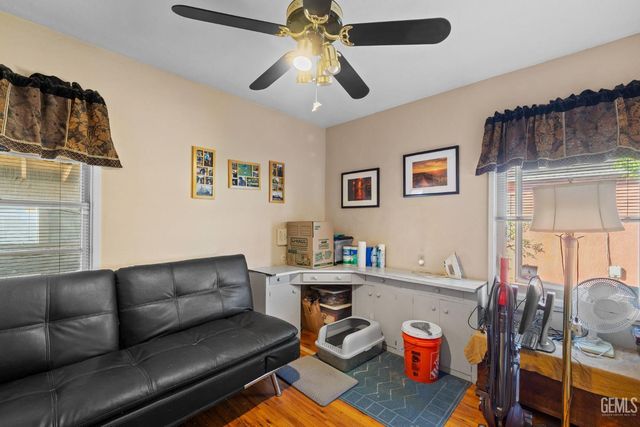 109 Myrtle Street, Bakersfield, CA 93304