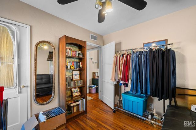 109 Myrtle Street, Bakersfield, CA 93304