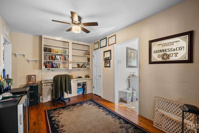 109 Myrtle Street, Bakersfield, CA 93304