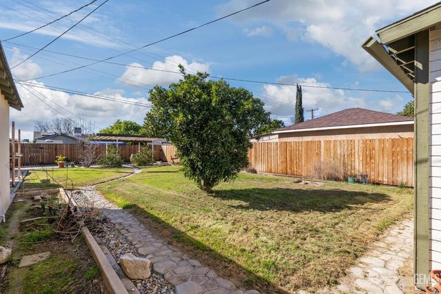 109 Myrtle Street, Bakersfield, CA 93304