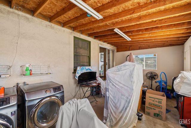 109 Myrtle Street, Bakersfield, CA 93304