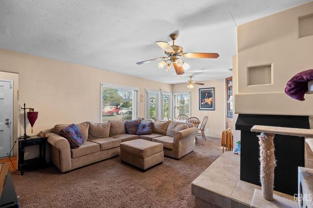 109 Myrtle Street, Bakersfield, CA 93304