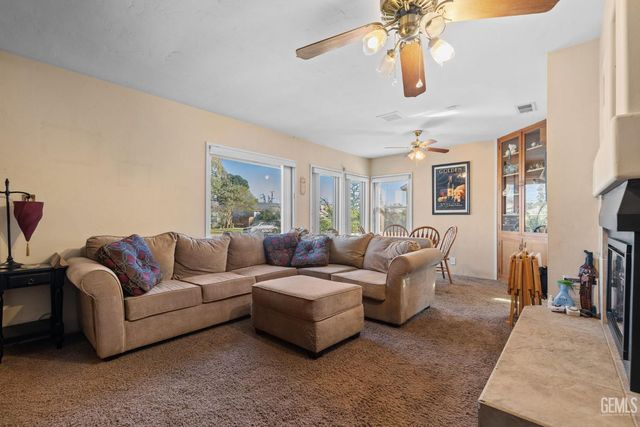 109 Myrtle Street, Bakersfield, CA 93304