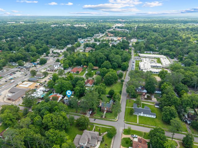 106 S 22nd Ave., Hattiesburg, MS 39401