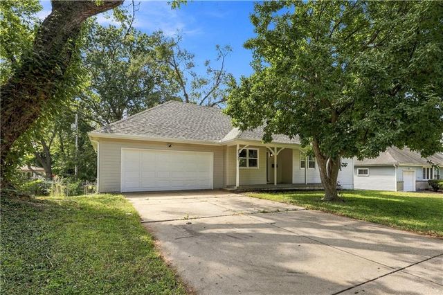 9509 E 79th Street, Raytown, MO 64138