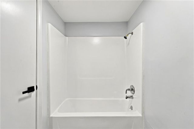 9509 E 79th Street, Raytown, MO 64138