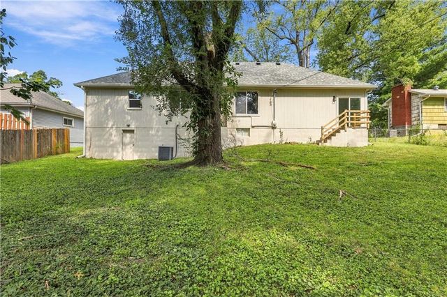 9509 E 79th Street, Raytown, MO 64138