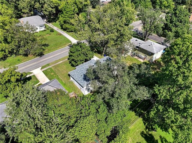9509 E 79th Street, Raytown, MO 64138