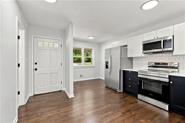 9509 E 79th Street, Raytown, MO 64138