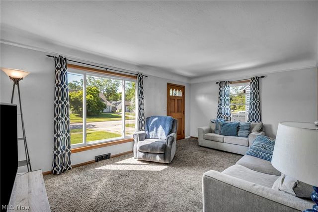 28815 Alton Road, Wickliffe, OH 44092
