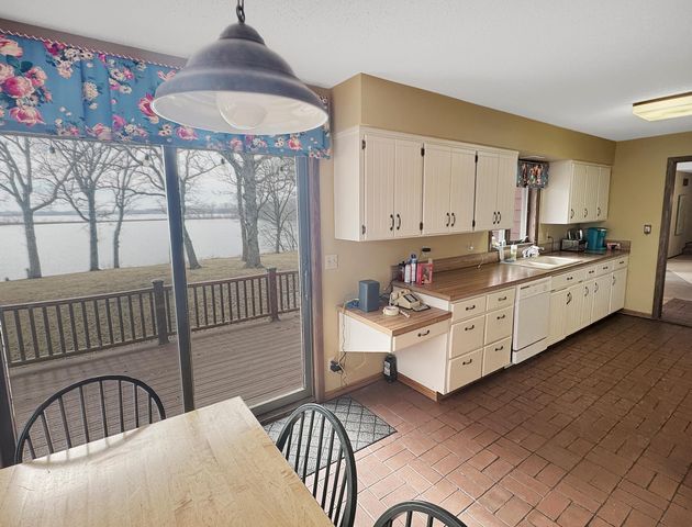 74 Deer Path Road, Tracy, MN 56175