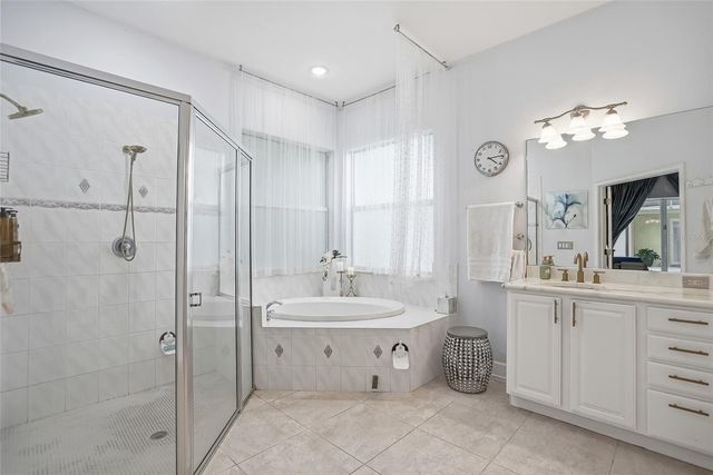 19930 DOLORES ANN COURT, Lutz, FL 33549