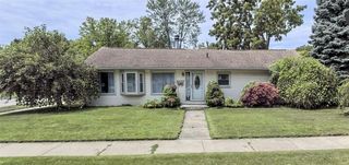 8405 Robindale Avenue, Dearborn Heights, MI 48127