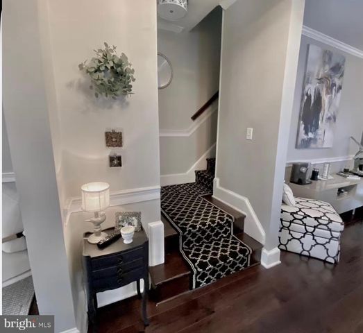 216 N PITT ST, Alexandria, VA 22314