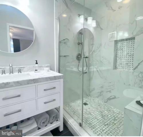 216 N PITT ST, Alexandria, VA 22314