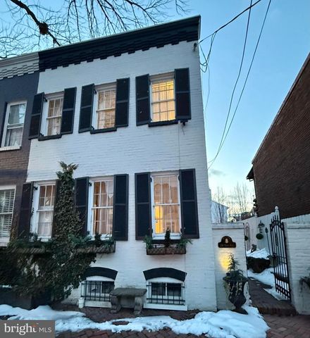 216 N PITT ST, Alexandria, VA 22314