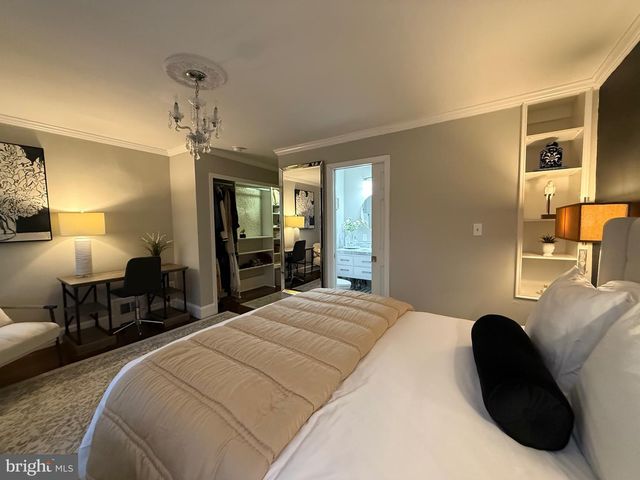 216 N PITT ST, Alexandria, VA 22314