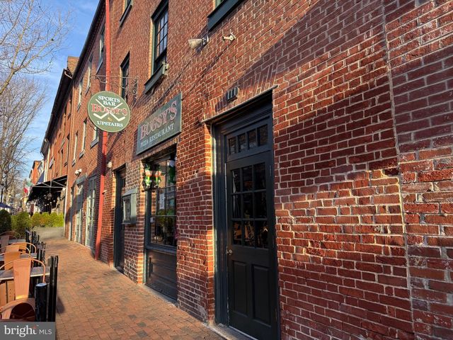 216 N PITT ST, Alexandria, VA 22314