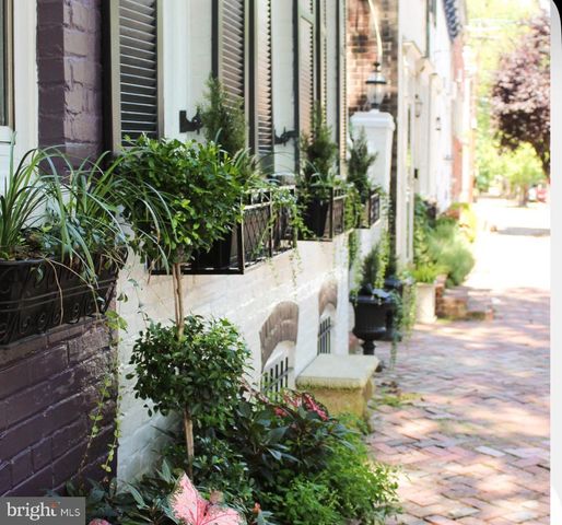 216 N PITT ST, Alexandria, VA 22314