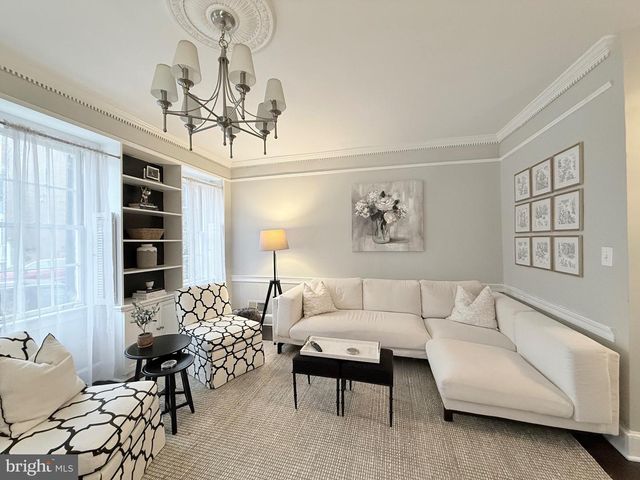 216 N PITT ST, Alexandria, VA 22314