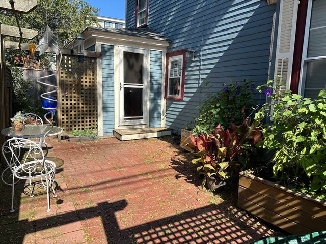 38 Market, Newburyport, MA 01950