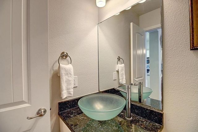 3021 S 11th St 2, Port Aransas, TX 78373