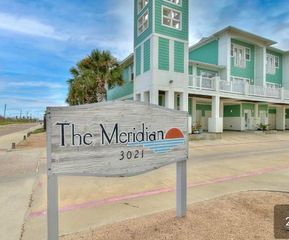 3021 S 11th St 2, Port Aransas, TX 78373