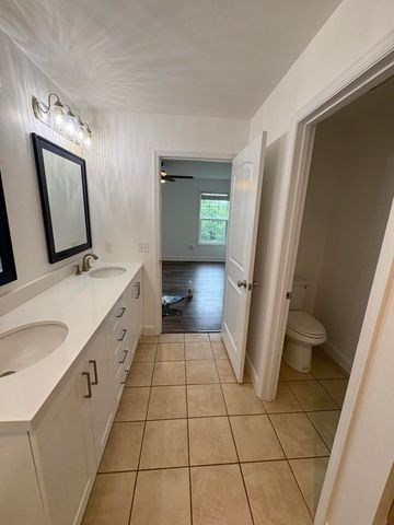 632 Fairfax Lane, Richmond, KY 40475