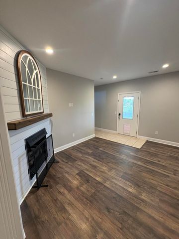 632 Fairfax Lane, Richmond, KY 40475