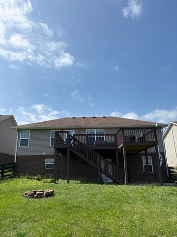 632 Fairfax Lane, Richmond, KY 40475