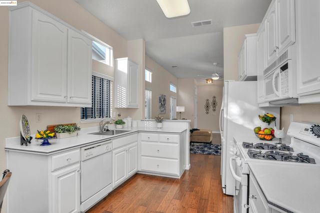 1990 Kent Dr, Brentwood, CA 94513