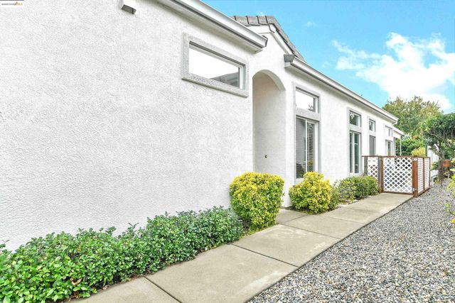 1990 Kent Dr, Brentwood, CA 94513