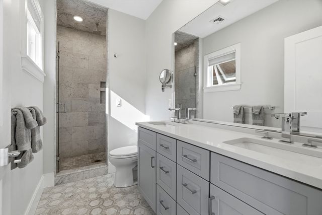 10-14 Sydney St 8, Boston, MA 02125