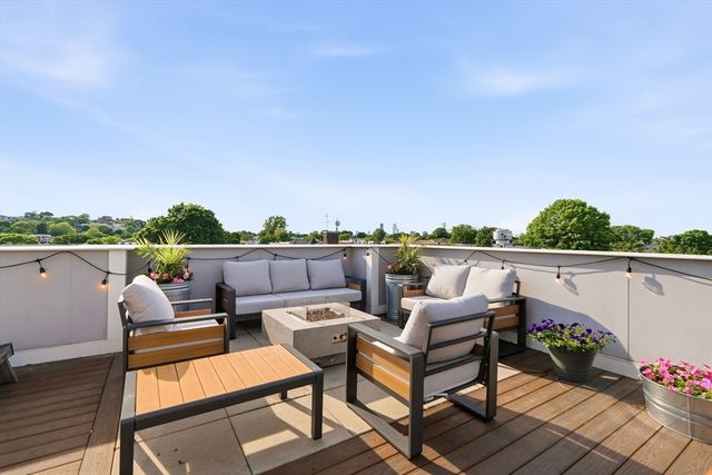 10-14 Sydney St 8, Boston, MA 02125