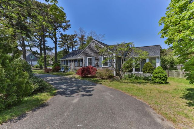 7 Aunt Matties Road, Chatham, MA 02633