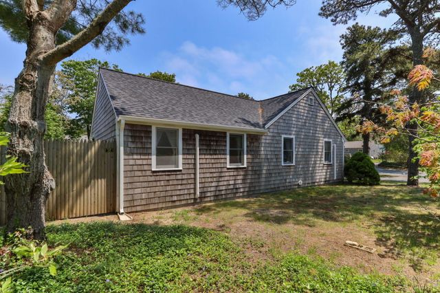 7 Aunt Matties Road, Chatham, MA 02633