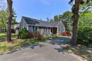 7 Aunt Matties Road, Chatham, MA 02633