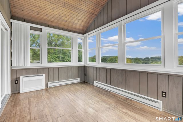 25 Riverview Avenue, Shelton, CT 06484