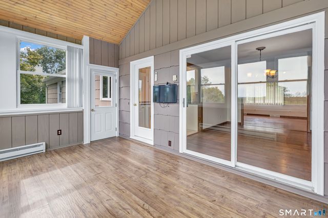25 Riverview Avenue, Shelton, CT 06484