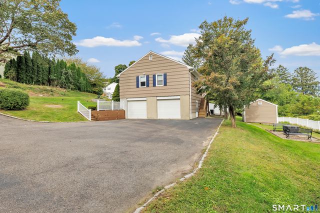 25 Riverview Avenue, Shelton, CT 06484