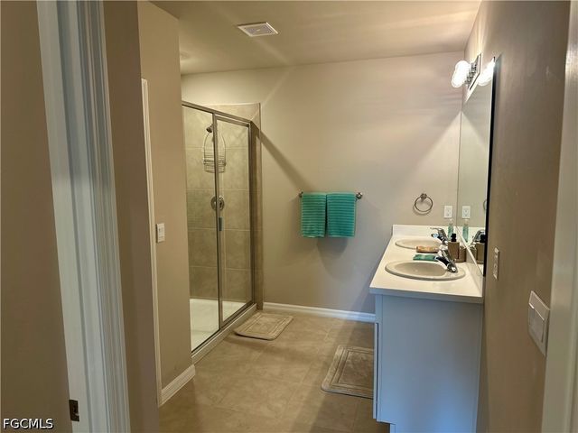 20502 Camino Torcido LOOP, North Fort Myers, FL 33917