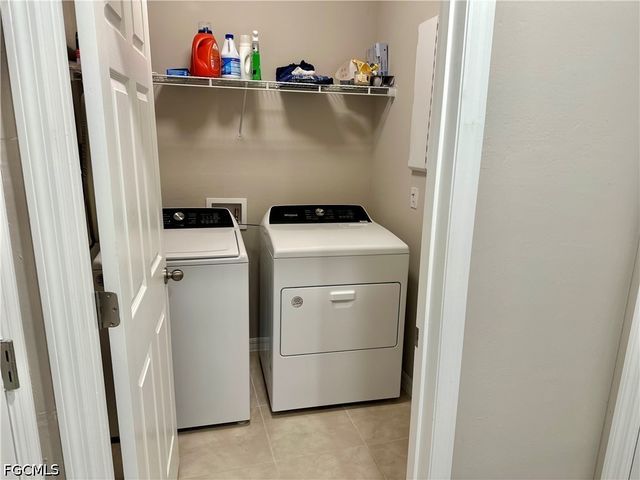 20502 Camino Torcido LOOP, North Fort Myers, FL 33917