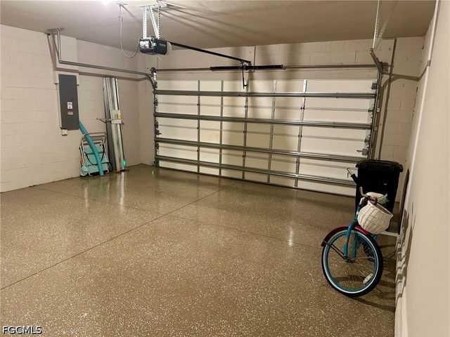 20502 Camino Torcido LOOP, North Fort Myers, FL 33917