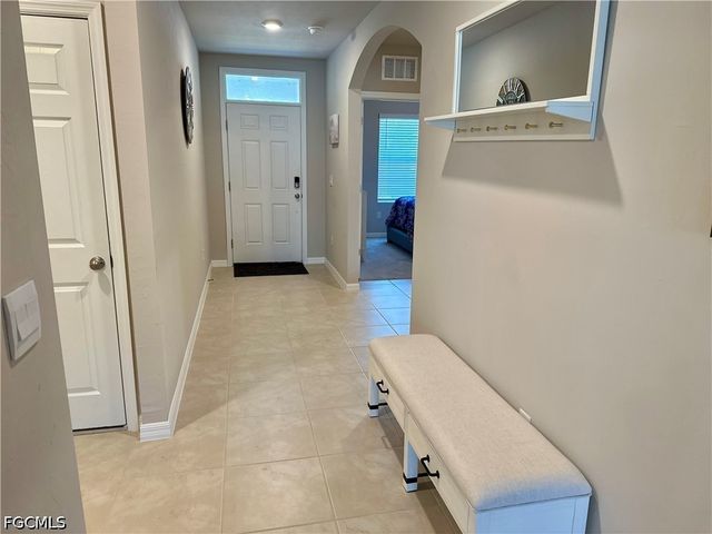 20502 Camino Torcido LOOP, North Fort Myers, FL 33917