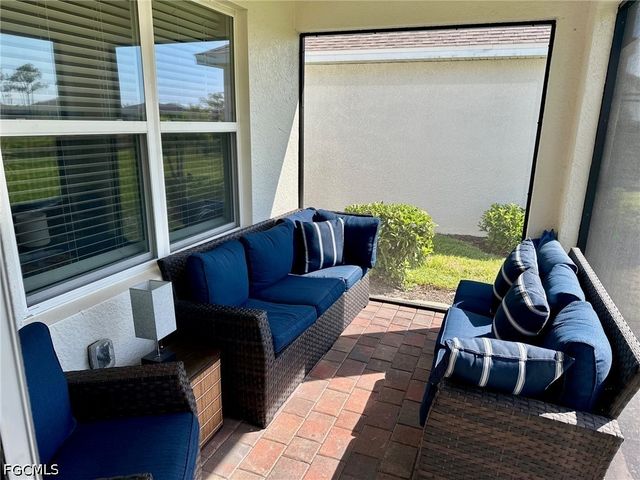 20502 Camino Torcido LOOP, North Fort Myers, FL 33917