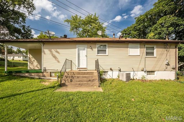 1115 Forestwood Drive, Ferguson, MO 63135
