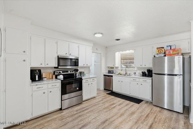 1150 Branch Street, Jackson, MS 39212