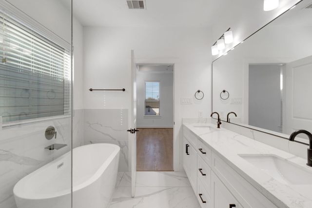 1526 Chestnut Street, Houston, TX 77009