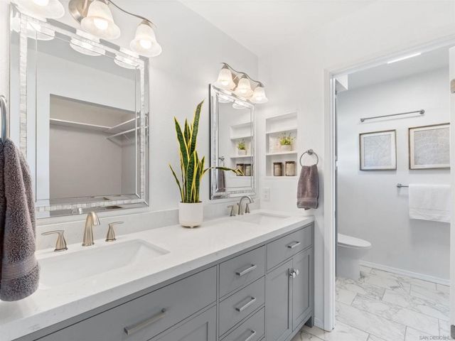 2835 Hillsboro Ct, Carlsbad, CA 92010